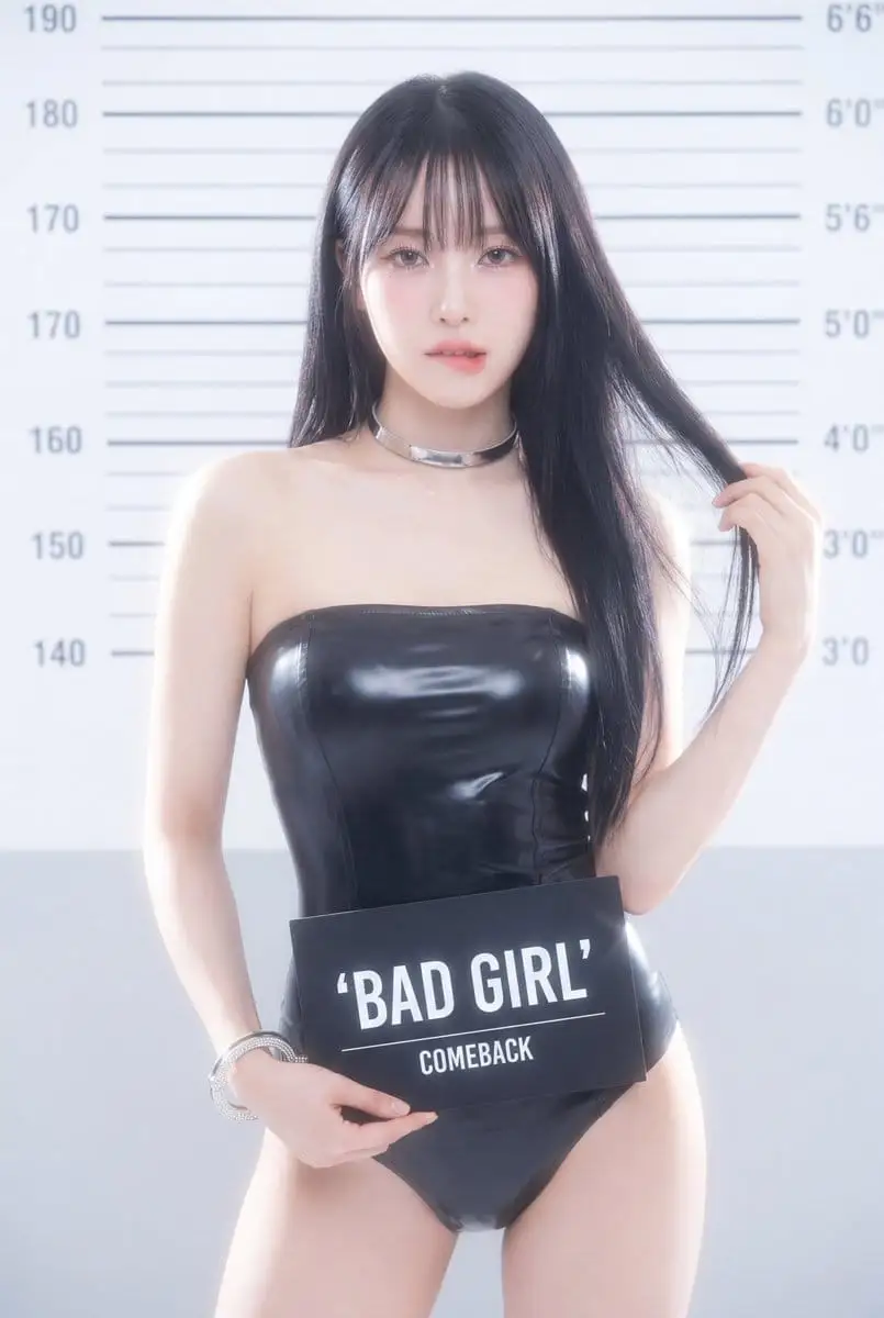纯欲风K-pop坏女孩回归封面设计 | 韩系偶像专辑艺术