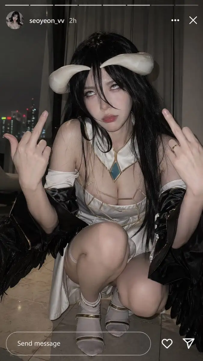 Albedo Cosplay Instagram 快照生成器