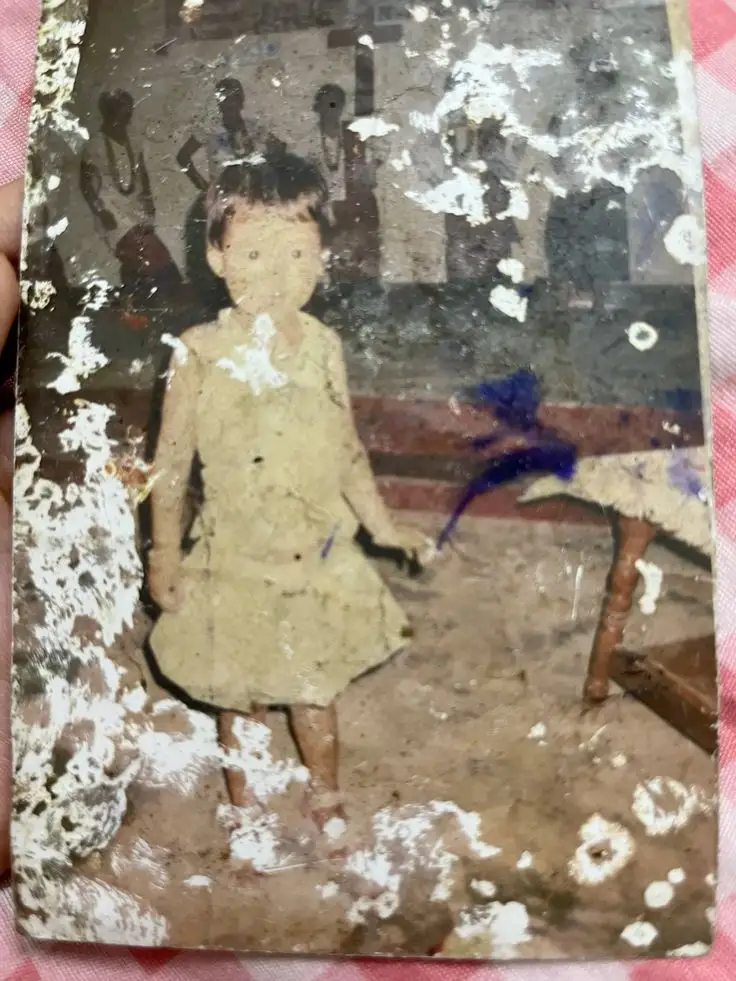 东亚女孩老照片修复